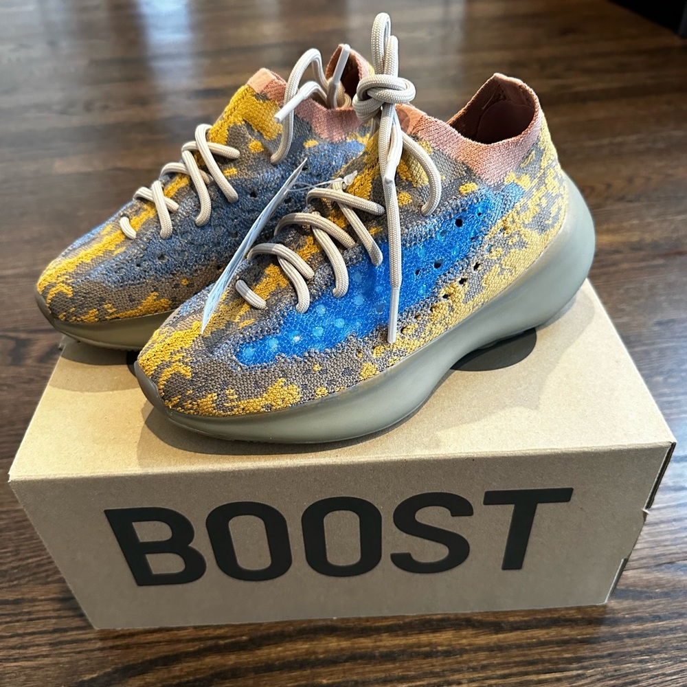 Yeezy Boost 380 Blue Oat Size 4.5
